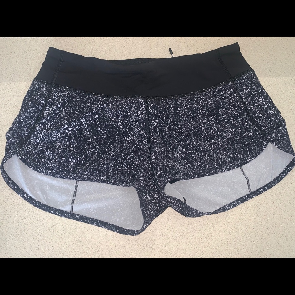 Lululemon Speed Up Shorts 2.5”